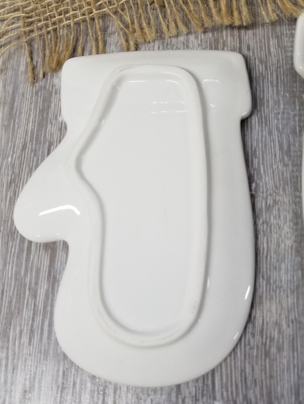 Mittens Trinket Tray Set - Picture 6 of 7